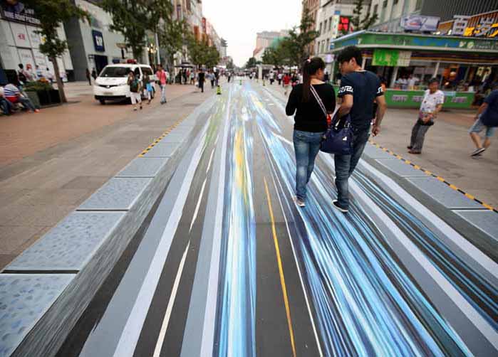 Exibida em Pequim pintura em 3D no ch?o mais longa do mundo