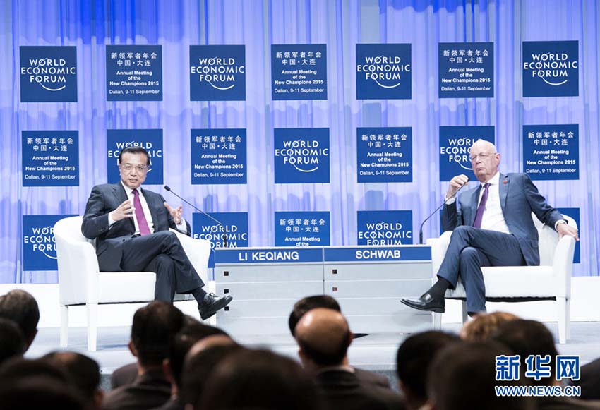 Li Keqiang discursa na abertura da 9a edi??o do Fórum Davos de Ver?o
