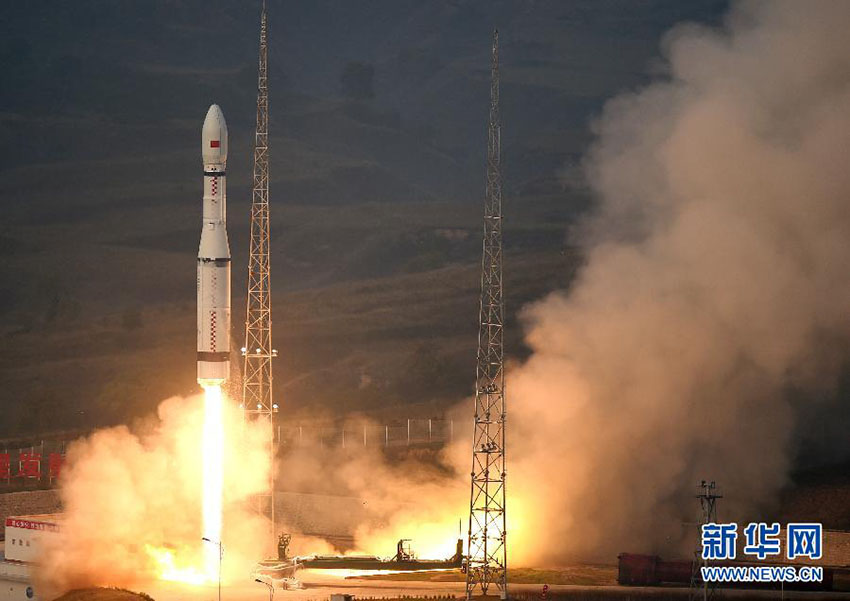 Foguete portador da China envia 20 satélites ao espa?o