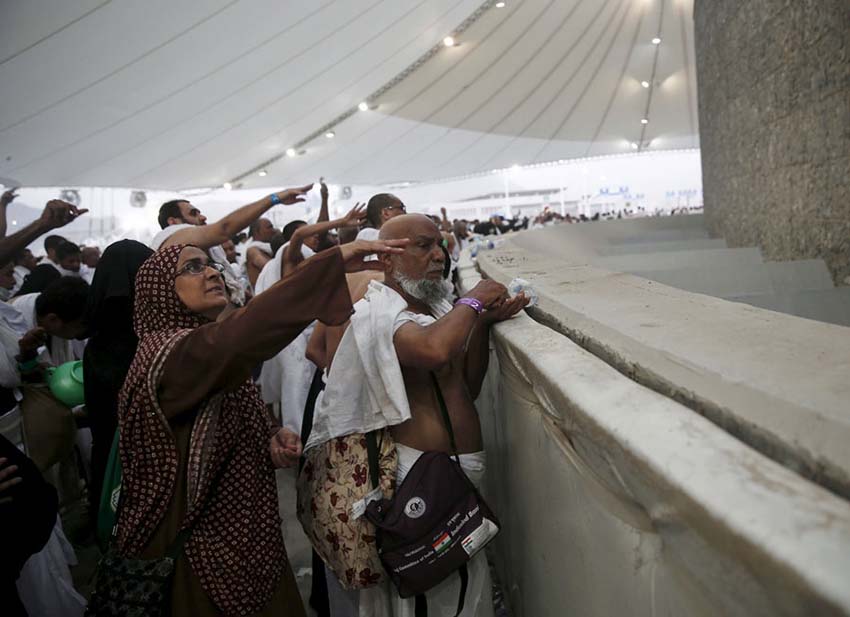 Mais de 700 peregrinos morrem durante a peregrina??o anual do Hajj em Meca