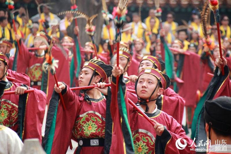 Cerim?nia marca o aniversário de 2.566 anos do nascimento de Confúcio