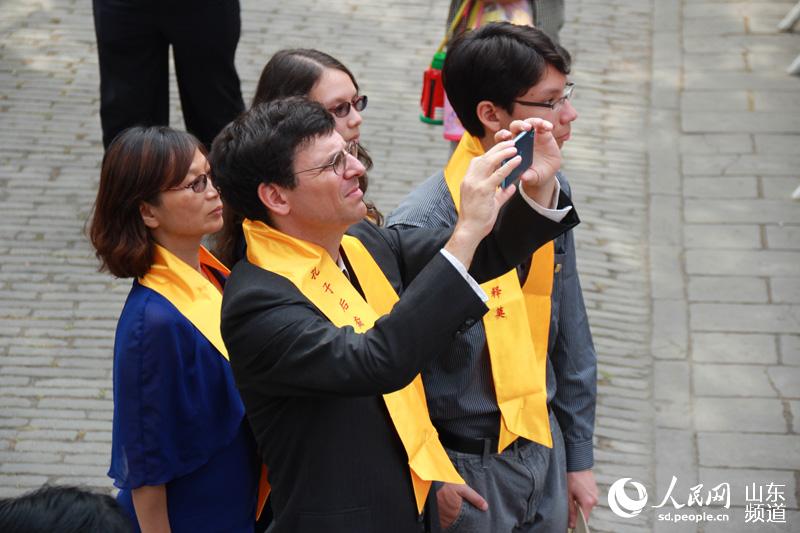 Cerim?nia marca o aniversário de 2.566 anos do nascimento de Confúcio