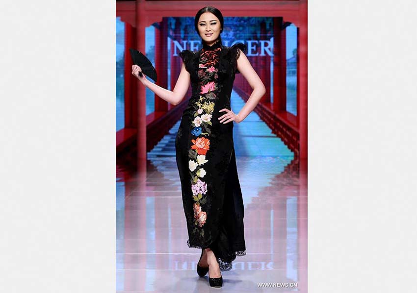 Semana de Moda da China é aberta em Pequim