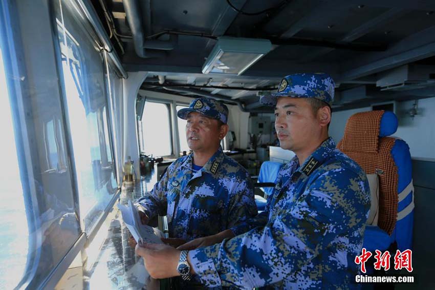 Marinhas chinesa e norte-americana realizam exercício militar no Oceano Atlantico