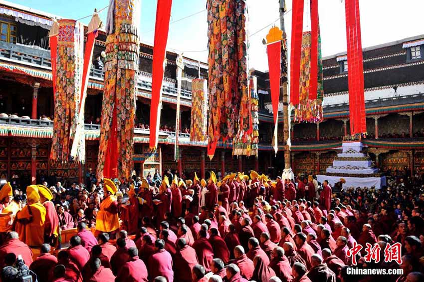 Tibete comemora 20o aniversário da entroniza??o do Panchen Lama