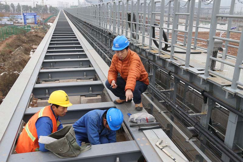 Primeira ferrovia de levita??o magnética de média e baixa velocidade da China entra em fase de testes