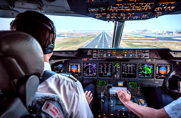 Imagens incríveis fotografadas da cabine do avi?o por um piloto alem?o