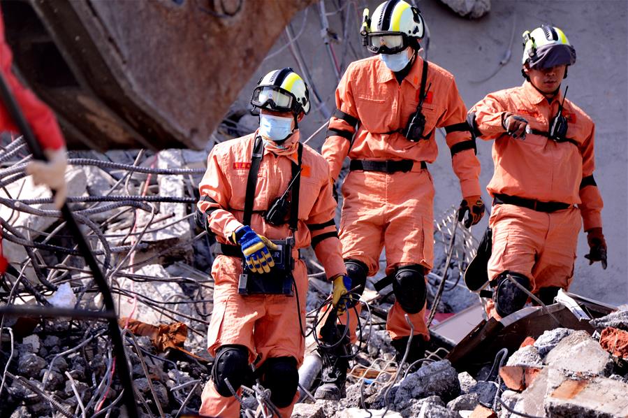 Sobe para 41 o número de mortes no terremoto em Taiwan