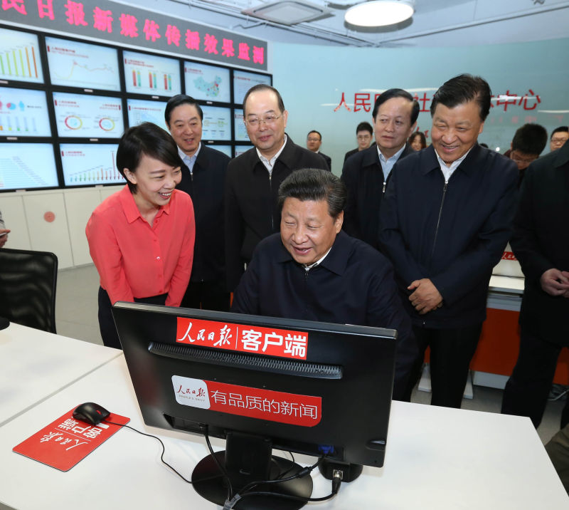 Xi Jinping visita a sede do Diário do Povo