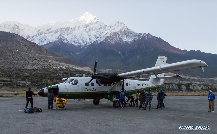 Avi?o do Nepal perde contato após partida de Pokhara