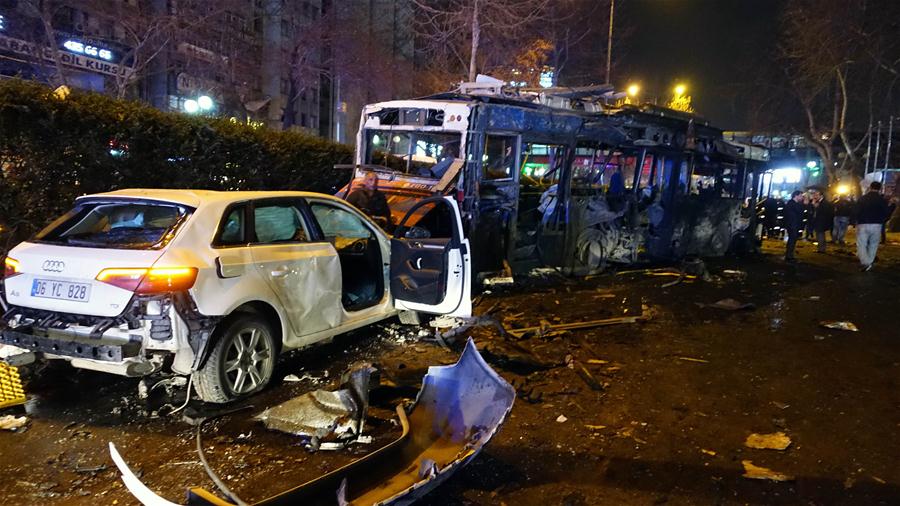 Explos?o provoca pelo menos 34 mortos e 125 feridos em Ancara
