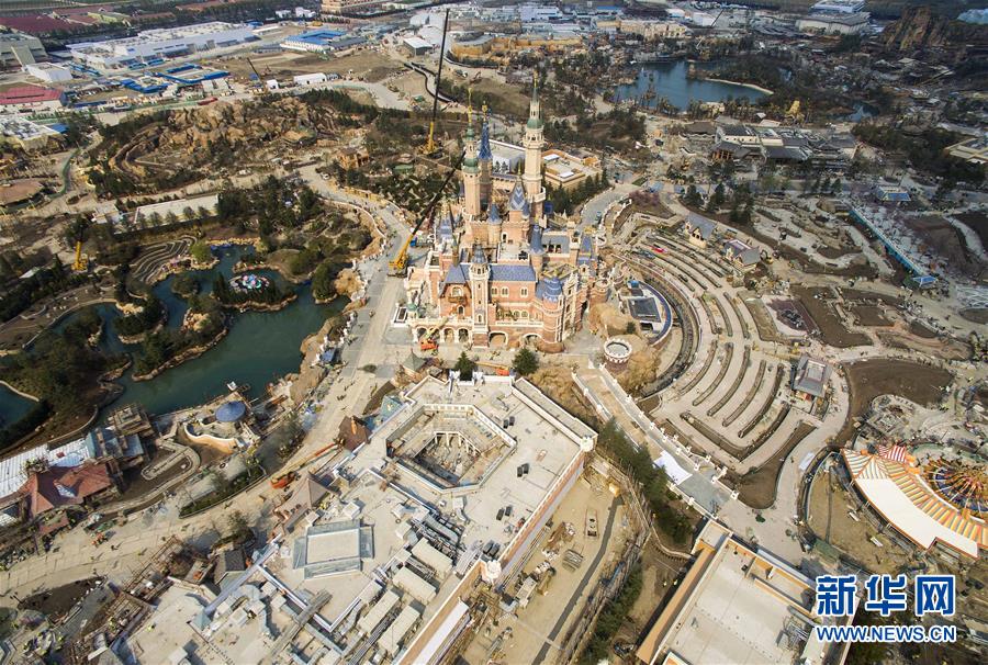 Come?a a venda de bilhetes e reserva de hotéis temáticos da Disneyland de Shanghai