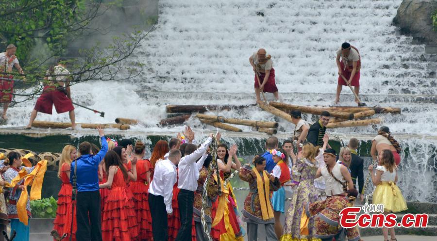 Festival de libera??o das águas é inaugurado em Dujiangyan