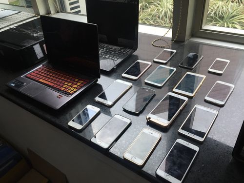 Dezenove pessoas s?o presas por falsifica??o de placas de carro