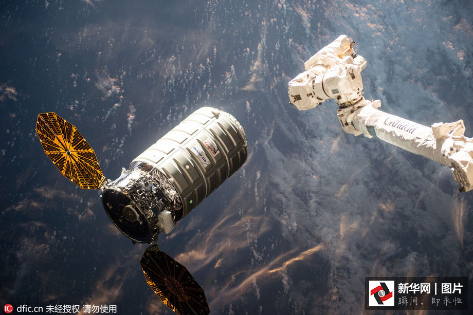 NASA publica galeria de fotos da terra tiradas do espa?o