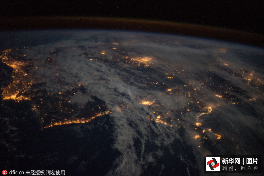 NASA publica galeria de fotos da terra tiradas do espa?o
