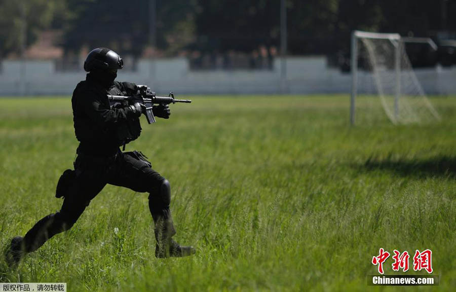Polícia brasileira faz treinamento para elevar a capacidade de seguran?a no Rio 2016