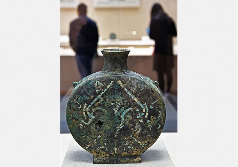 Relíquias culturais alusivas à Rota da Seda em exibi??o no centro da China