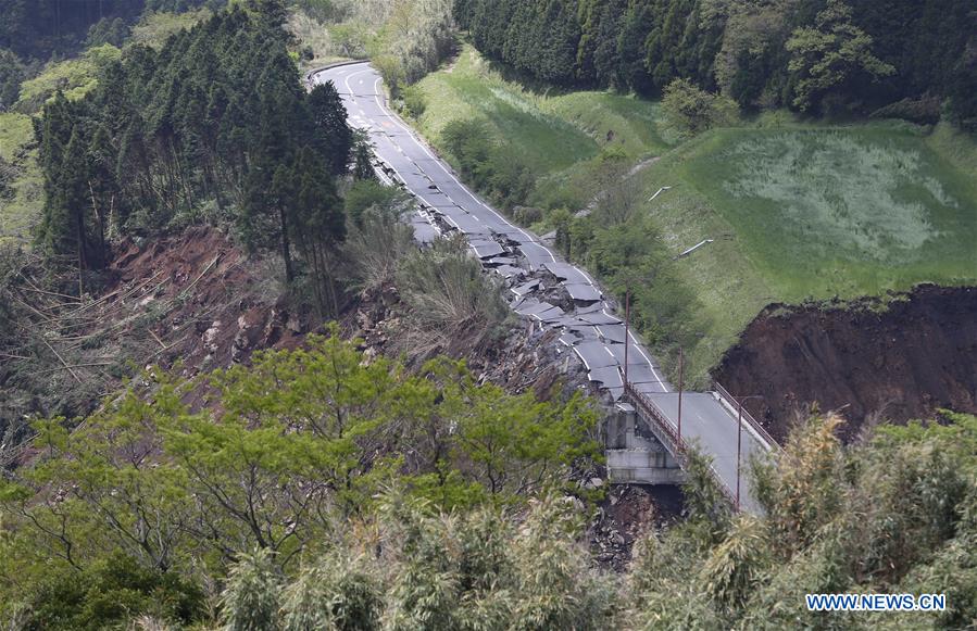 Terremotos no Jap?o causam 41 mortos e 11 desaparecidos
