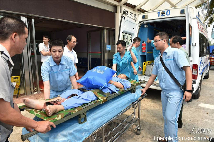 EPL realiza miss?o histórica de assistência médico-hospitalar no Mar do Sul da China