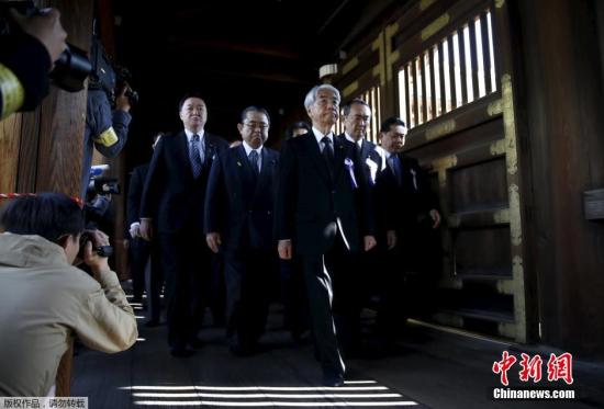 China op?e-se a oferta de Abe ao Santuário Yasukuni