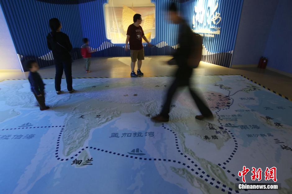 Exposi??o em Nanjing revela relíquias culturais da antiga Rota da Seda Marítima