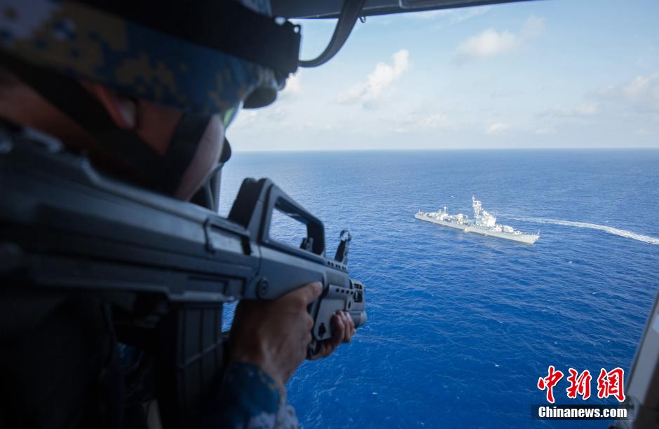 Marinha chinesa realiza exercício de resposta à circunstancias especias no MSC
