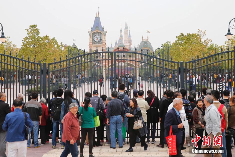 Disneylandia Shanghai realiza ensaio de abertura