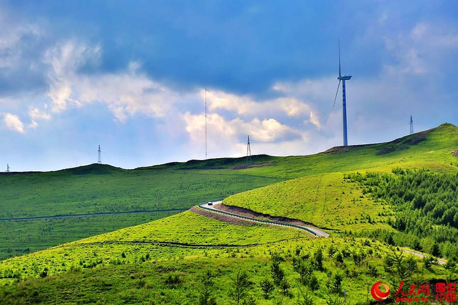 Rodovia de Hebei envolta em paisagens sublimes come?a a cobrar ingressos de entrada