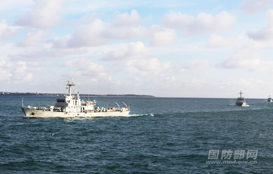 Frota do Mar do Sul da China realiza exercício de simula??o de cenário de guerra