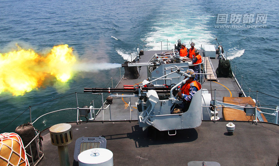 Frota do Mar do Sul da China realiza exercício de simula??o de cenário de guerra