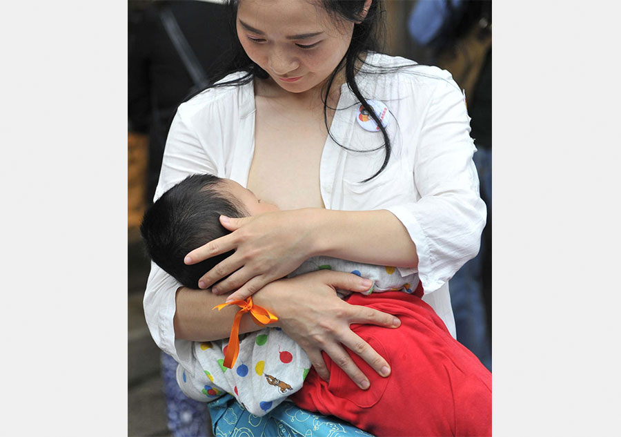 M?es de Fuzhou lan?am campanha para estimular a amamenta??o em áreas públicas