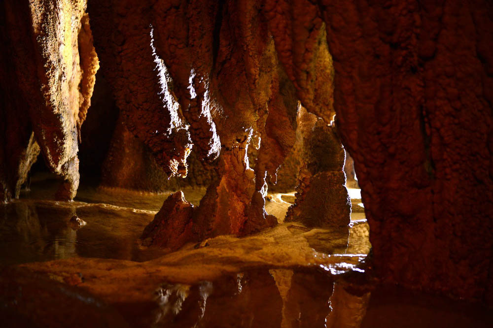 Paisagem subterranea na área montanhosa na regi?o oeste de Hubei