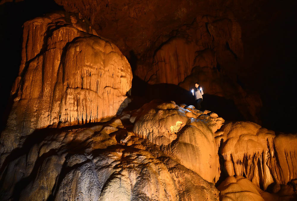 Paisagem subterranea na área montanhosa na regi?o oeste de Hubei