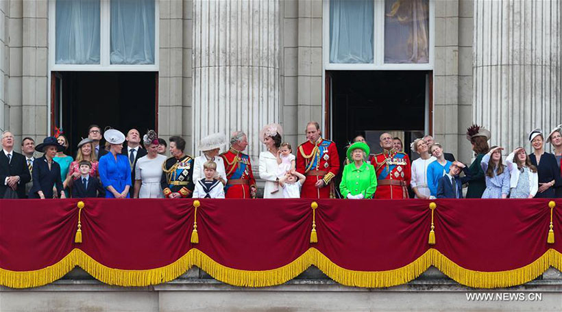 90o aniversário da Rainha Isabel II é celebrado em Londres