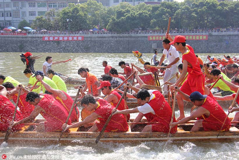 Anci?o prolonga o legado de 1,000 anos da constru??o do barco-drag?o