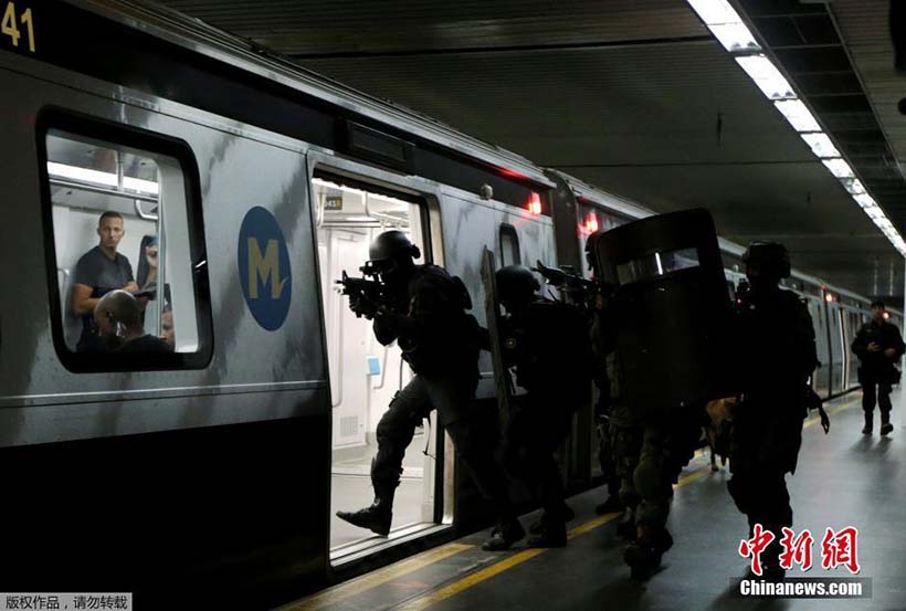 BOPE e for?as francesas realizam treinamento antiterrorismo