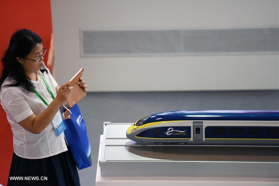 Beijing realiza exibi??o “Ferrovias Modernas 2016”