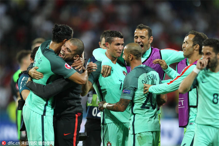 Sele??o portuguesa atinge a final do campeonato europeu, 12 anos depois