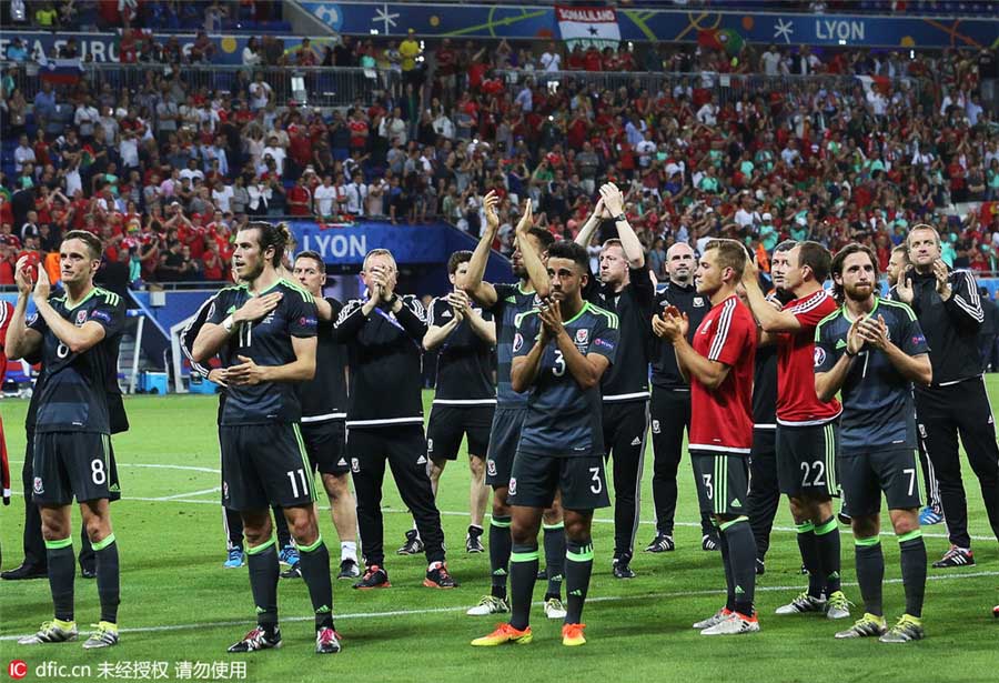 Sele??o portuguesa atinge a final do campeonato europeu, 12 anos depois