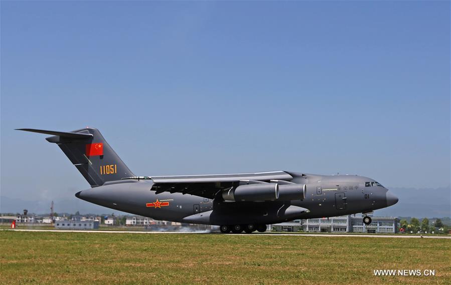Avi?o de transporte (Y-20) entra oficialmente ao servi?o da For?a Aérea Chinesa