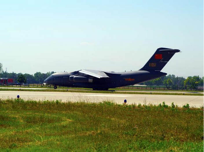 Avi?o de transporte (Y-20) entra oficialmente ao servi?o da For?a Aérea Chinesa