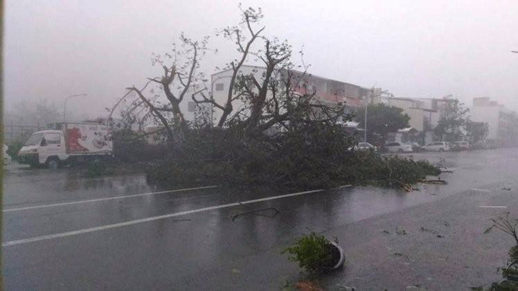 Tuf?o Nepartak atinge leste de Taiwan
