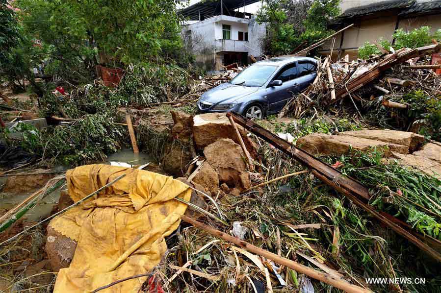 Tuf?o Nepartak deixa 10 mortos e 11 desaparecidos no leste da China