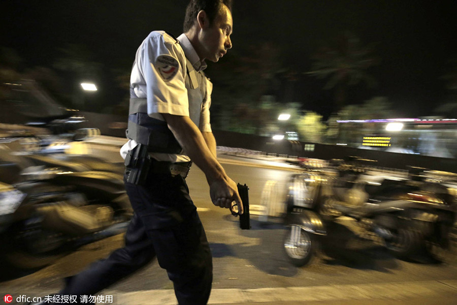 Caminh?o investe contra multid?o em Nice deixando 78 mortos