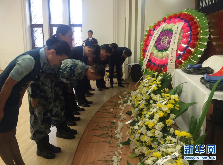 Embaixada chinesa em Uganda homenageia soldados chineses da ONU mortos no Sud?o do Sul