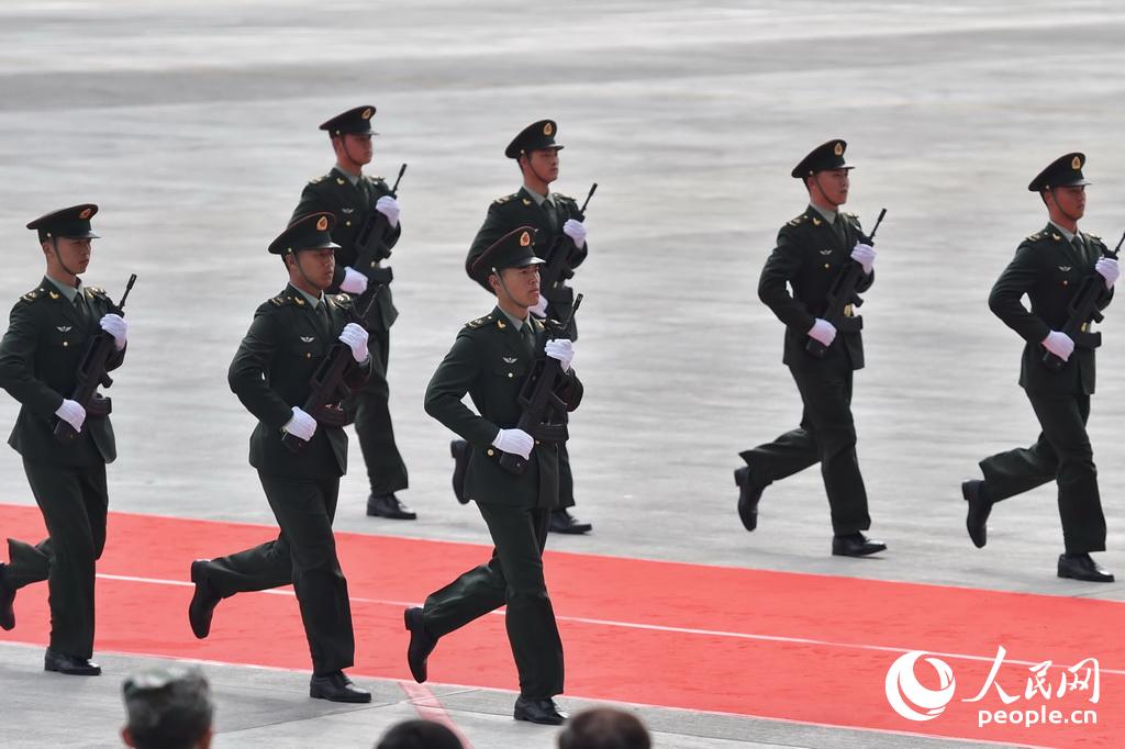 Restos mortais de dois soldados chineses da ONU mortos no Sud?o do Sul transladados para a China
