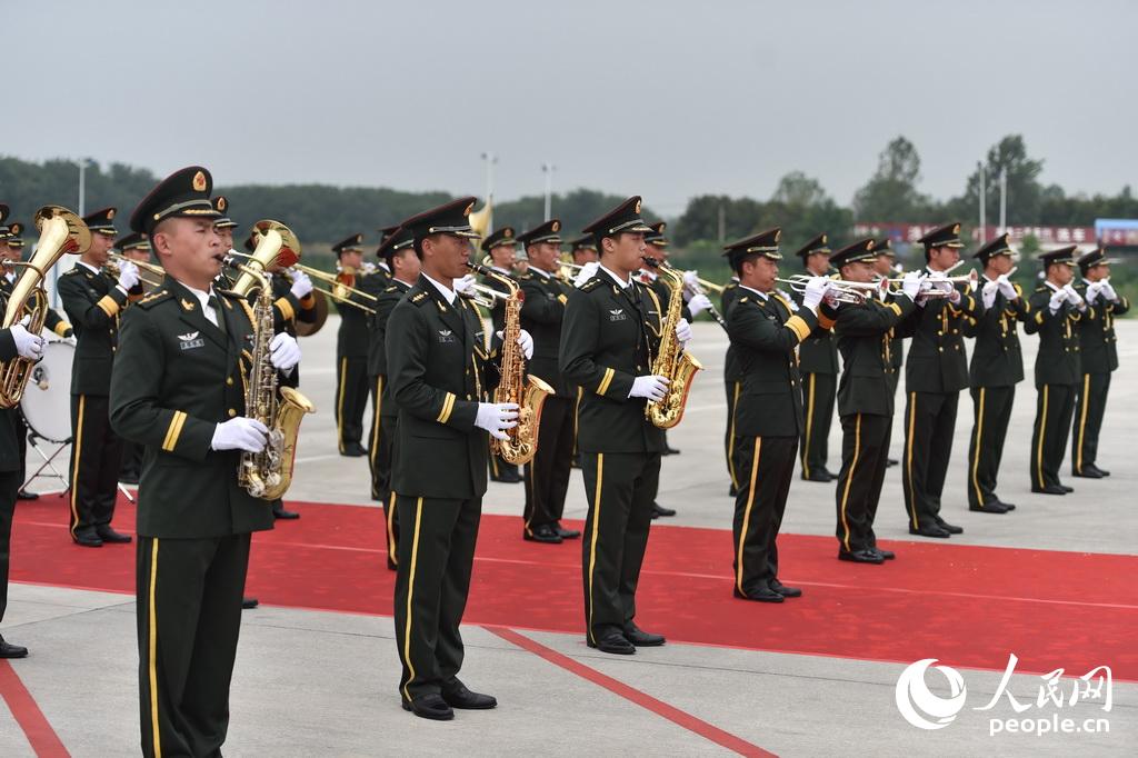 Restos mortais de dois soldados chineses da ONU mortos no Sud?o do Sul transladados para a China