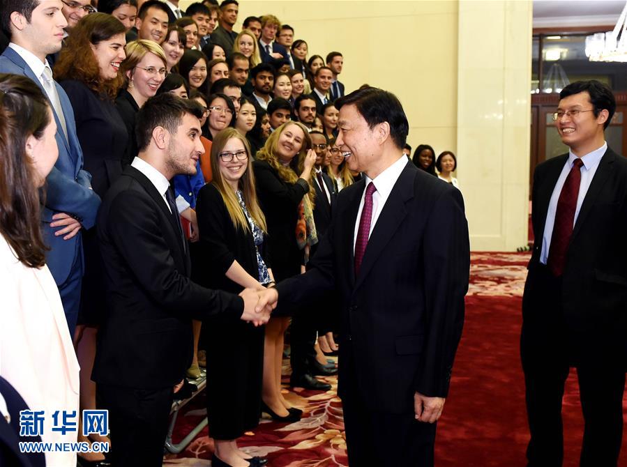Vice-presidente da China sublinha papel dos jovens em crescimento econ?mico global