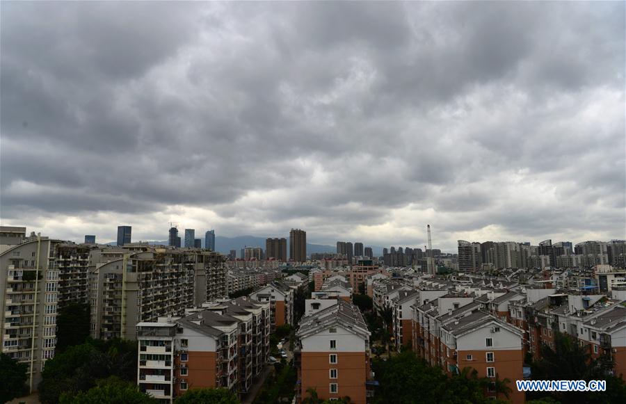 Guangdong emite alerta máximo com a chegada do tuf?o Nida